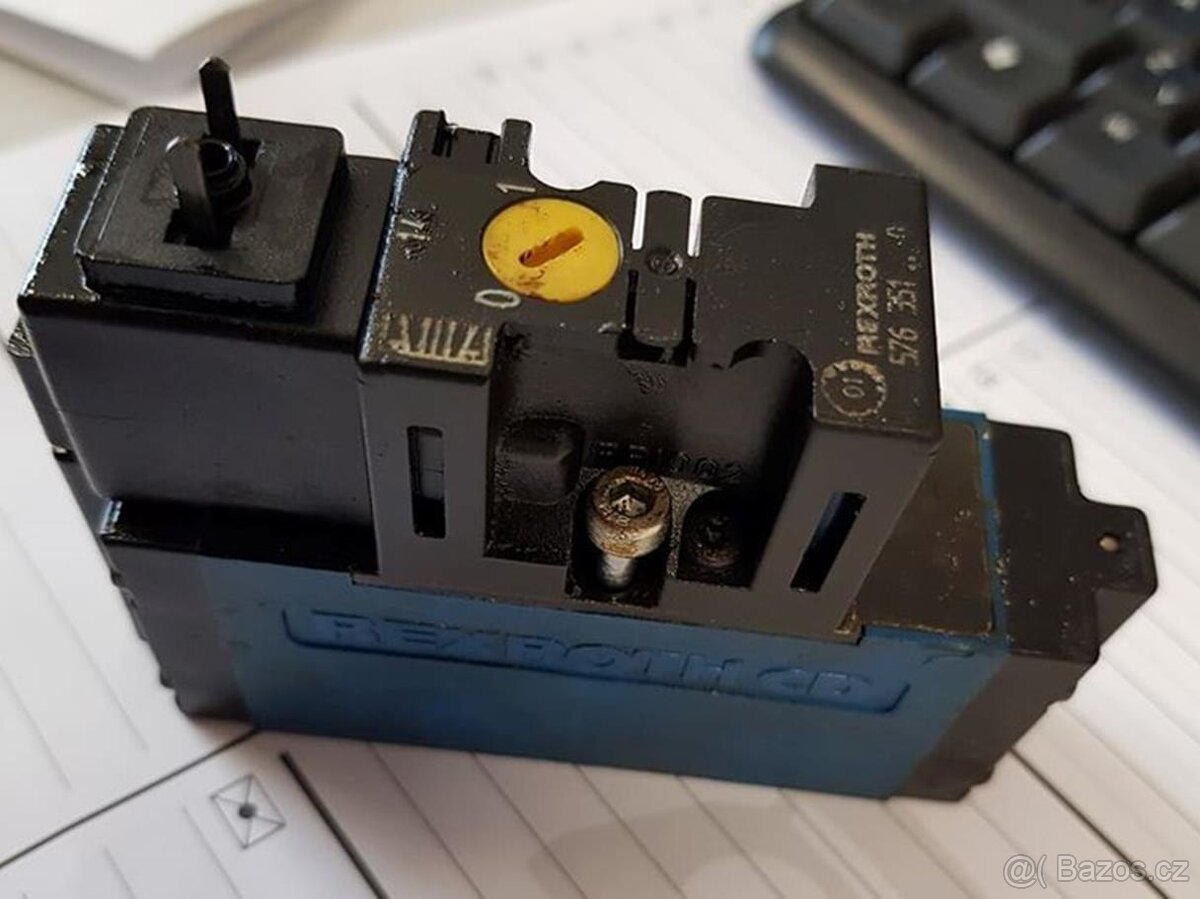 Obráběcí centrum (vertikální) Cincinnati FTV 850 (6502) - 15