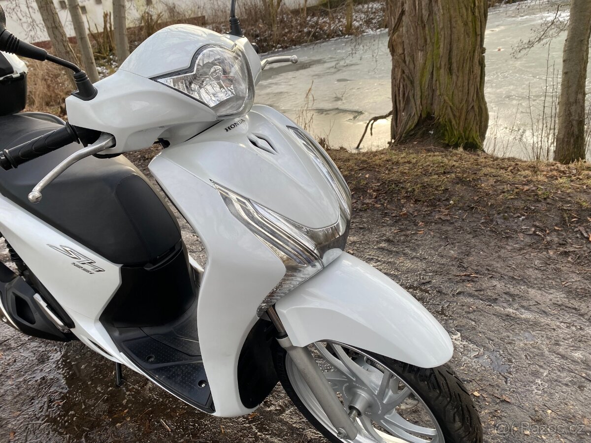 Honda SH 125 (2015) ABS - 15