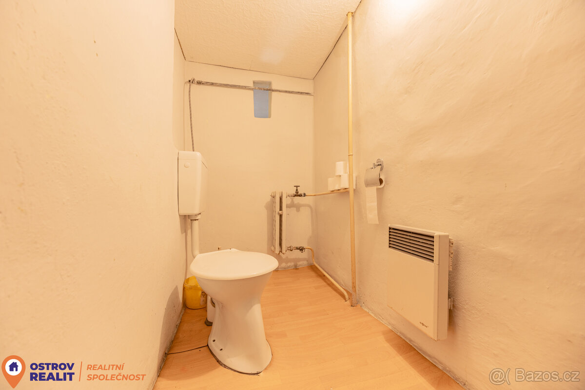 Prodej, rodinný dům se zázemím zemědělské usedlosti, pozemek - 15