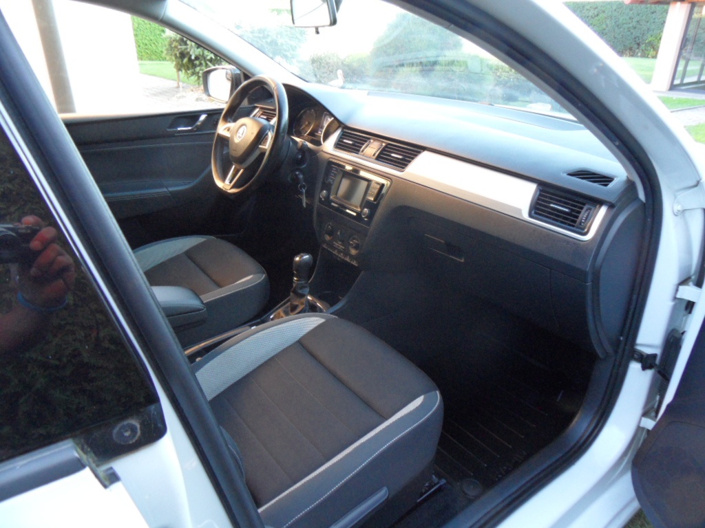 Škoda Rapid 1.0 TSi,66kw,zak. v ČR,naj.89000km - 15