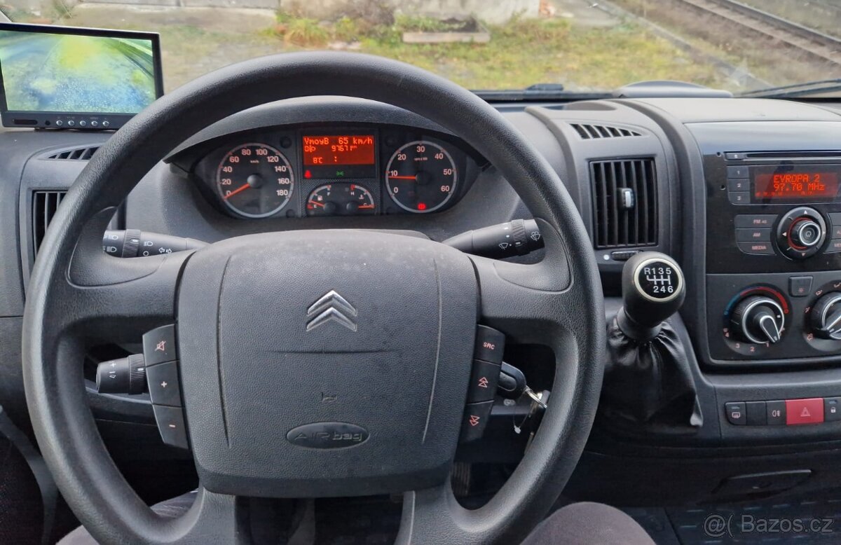 Auto s motorem 3,0 IVECO + hydraulické čelo - 15