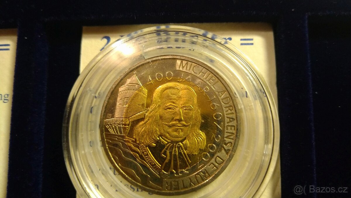 menší sbírka mincí - 15