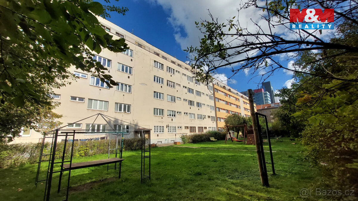 Prodej bytu 1+kk, Praha, ul. Obětí 6. května - 15