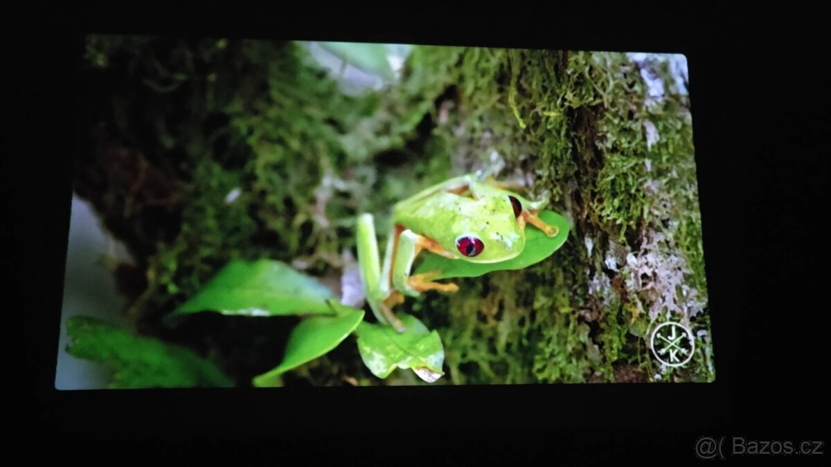 Odolný telefon s projektorem Tank4 TOP STAV - 15