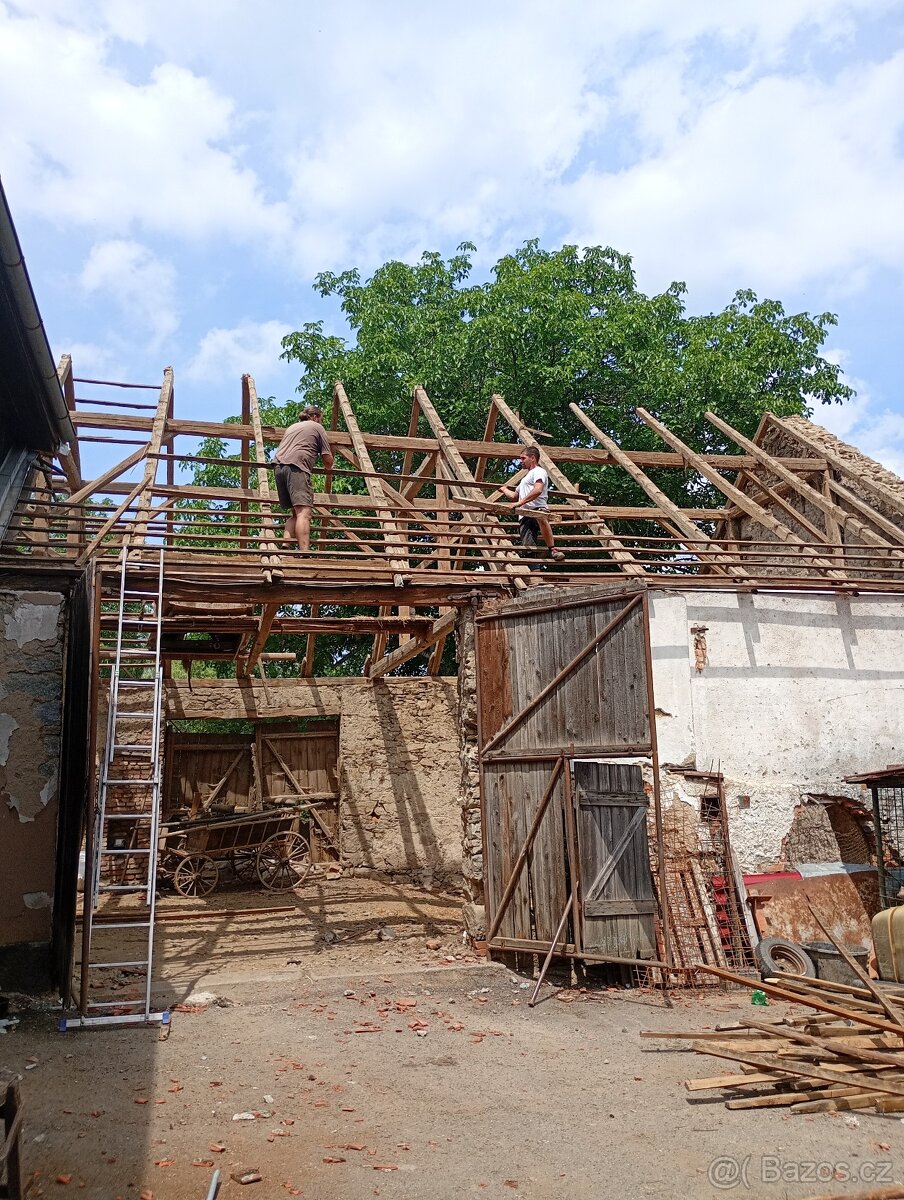 Zajišťujeme zdarma demolice starých střech a objektů - 15