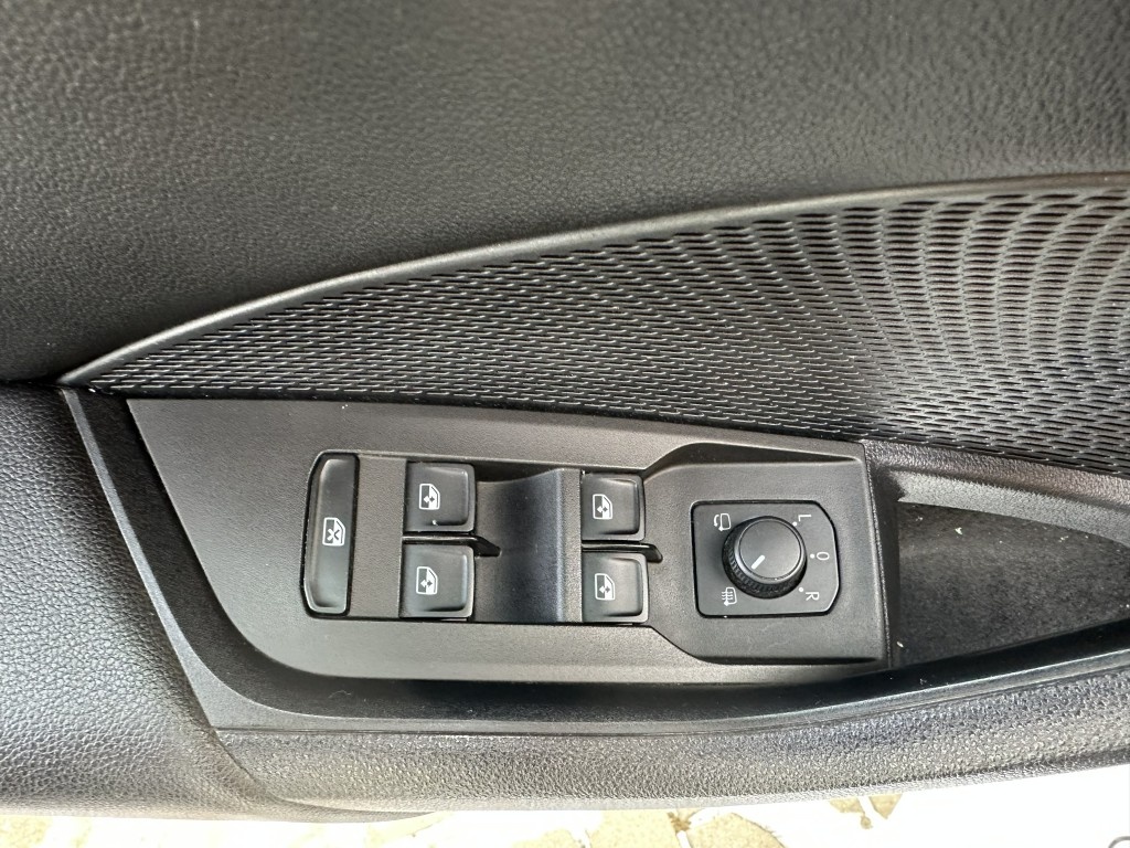 Škoda Octavia 2.0 TDi 110kW DSG - 15