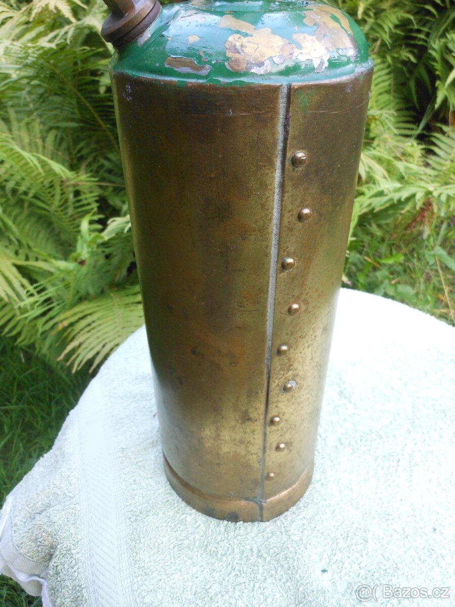 RUČNÍ ZAHRADNÍ POSTŘIKOVAČ - 15