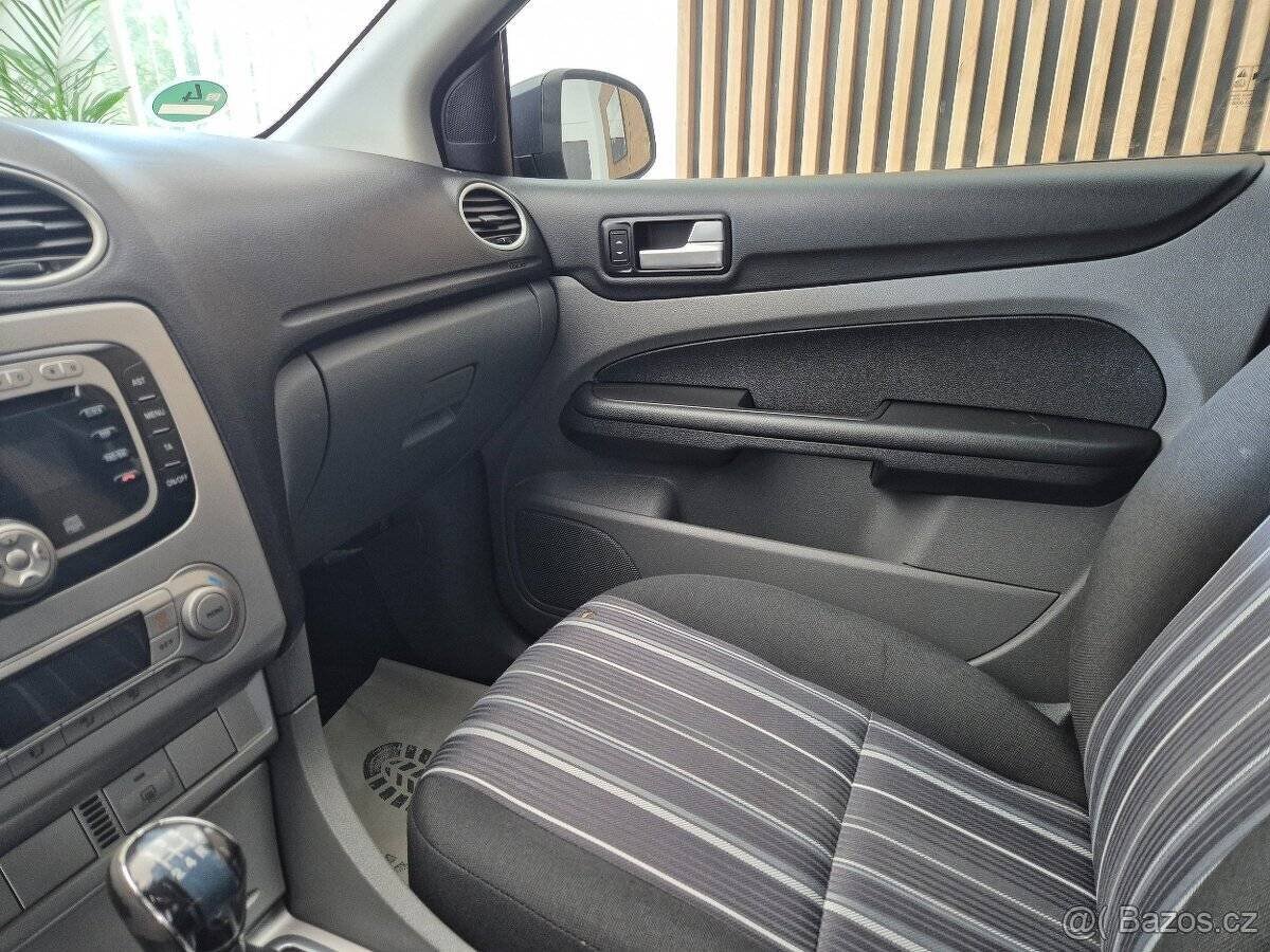 Ford Focus 2.0 i - 15