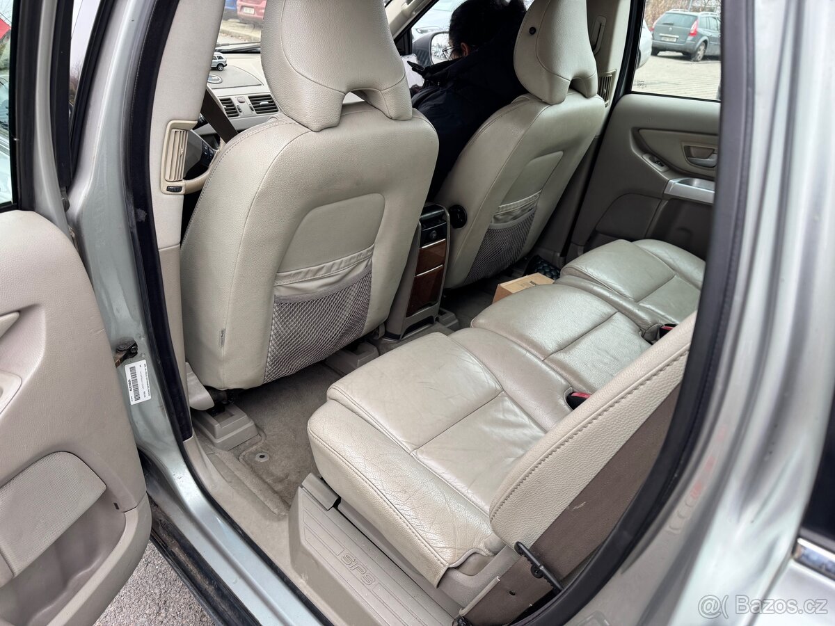 Volvo XC90 2.4D5 Diesel 120kw,AWD,Manuál,STK:7/2027,4X4 - 15