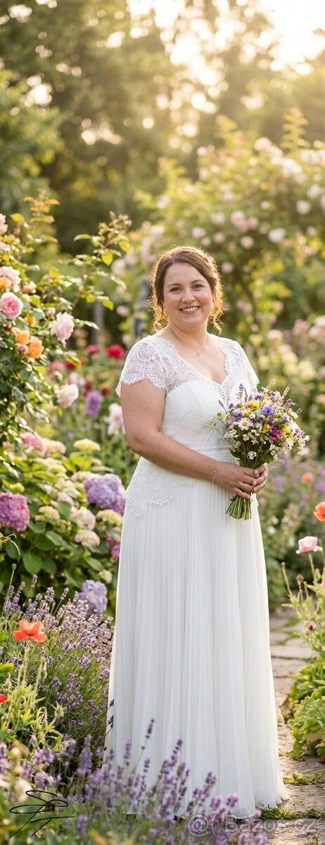 Svatební šaty - 15