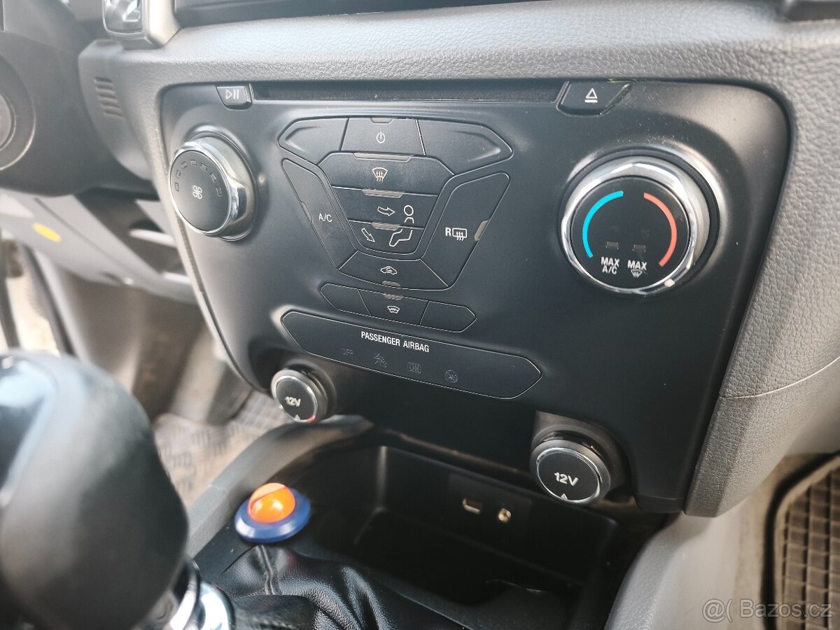 Ford Ranger, 2.2 (TDCi) Double Cab, výbava XLT - 15