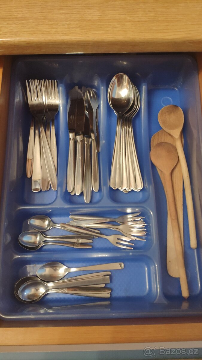 Dlouhodobě pronajmu zařízený a vybavený byt 2+1+ komora - 15