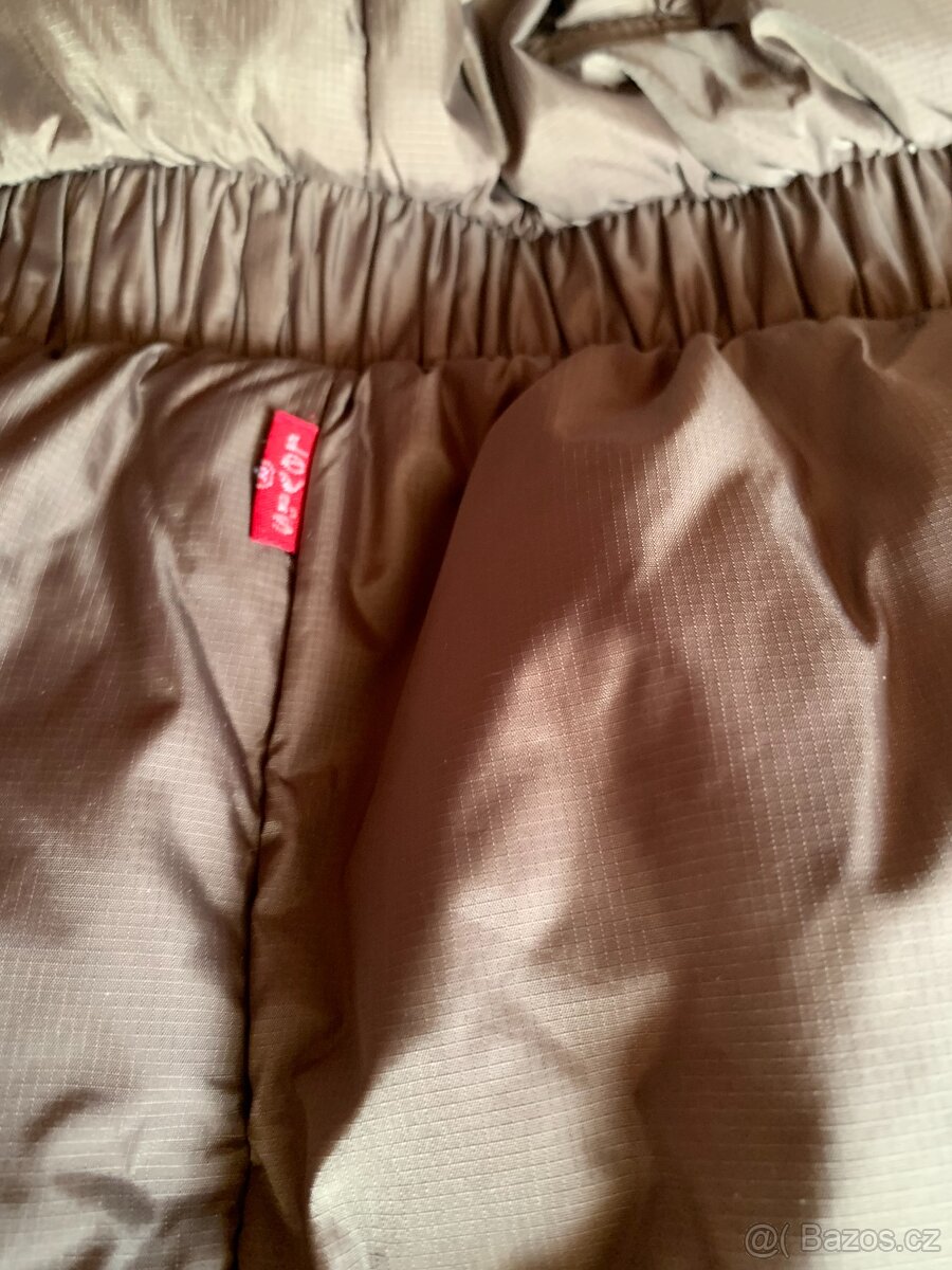 dámská péřová bunda zn. Levi's - vel. M - 15