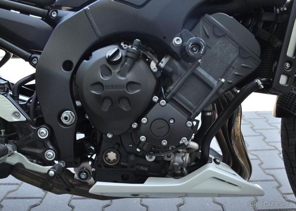 Yamaha FZ 8 N benzín 78 kw - 15