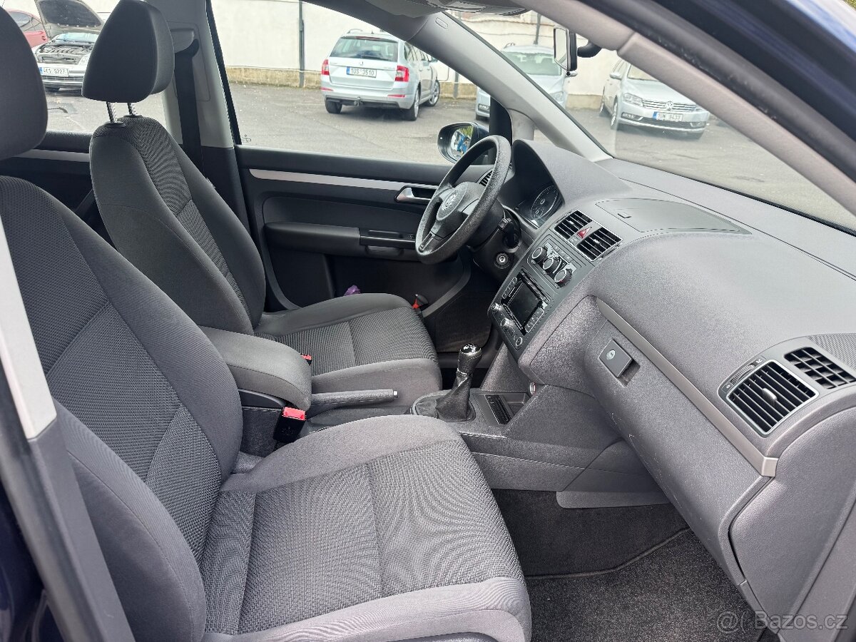 Volkswagen Touran II 1.6 TDi 7-MÍST 2014 MOŽNO NA SPLÁTKY - 15