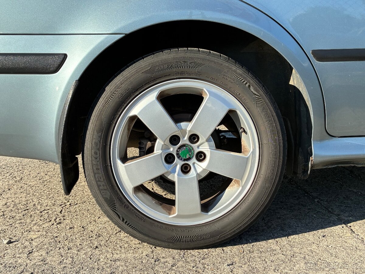 Škoda octavia 1 combi 2.0i 85kw - 15