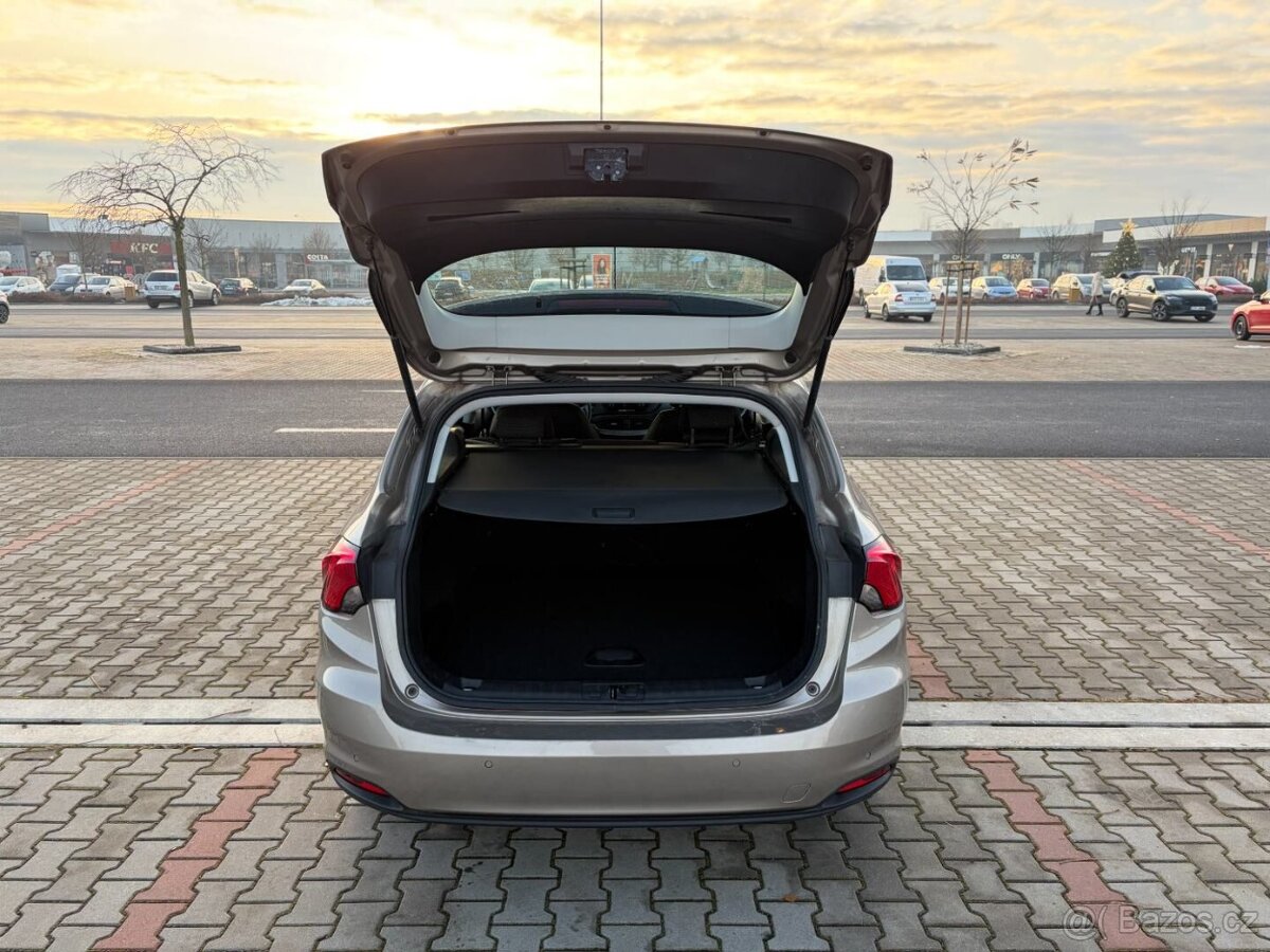 Fiat Tipo 1.4i 16V 70kw digi klima koup. ČR - 15