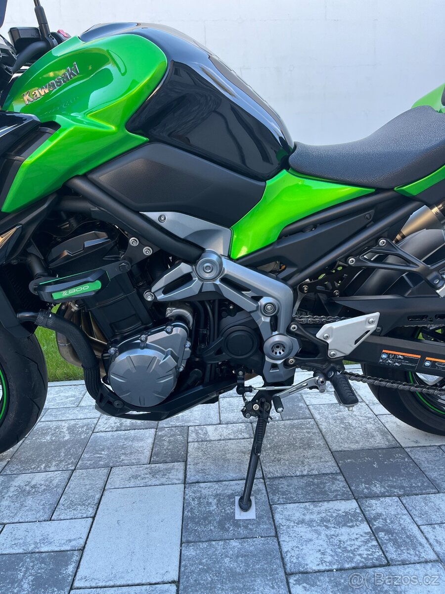 Kawasaki Z900 - 15
