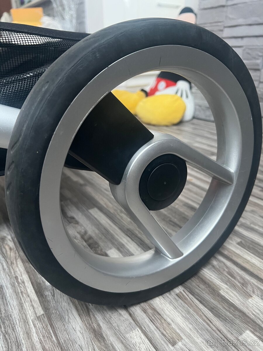 Kočárek Mutsy Nio - 15