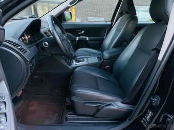 Volvo XC90 2.4D5 136KW 4x4 AUTOMAT NAVI SENZORY SERVISKA - 15