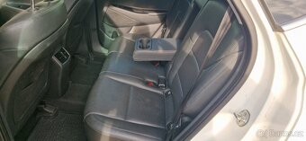 Hyundai Tucson 2.0 CRDi 4x4 - 15