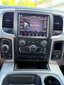 Dodge RAM 1500 5.7 HEMI—2018–4x4—TAŽNÉ 3.5t—159.000km - 15