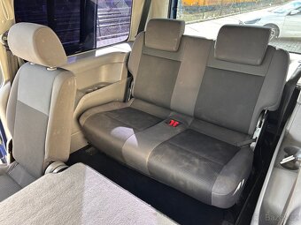 Volkswagen Caddy Maxi 2.0 TDI Life, 7 míst - 15