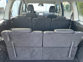 Ford Galaxy 2.0 TDCI 110 kW 7 míst - 15