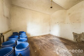 Pronájem skladovacích a provozních prostor  X m, s velkým po - 15