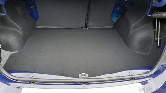 Úplně jako nová málo jetá DaciaLogan 1.2 16V v zimě  nejetá - 15