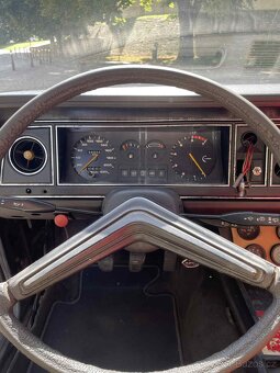 Ford Cortina MK3 1975 - 15