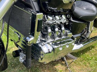 Prodám HONDA GL 1500/6 VALKYRIE - 15