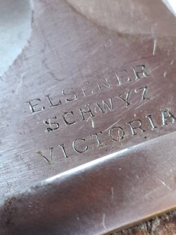 ŠVAJČIARSKY   BODÁK. - 15