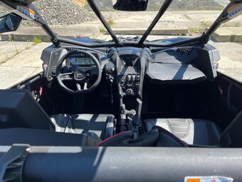CAN-AM MAVERICK X3 Turbo RS - 15
