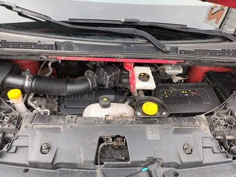 Renault Trafic 1.6dCi 70kW 8-míst ČR DPH - 15