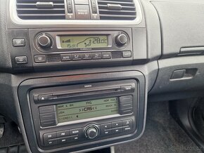 Škoda Roomster 1,6 I  77KW, digi.klima, výhř. sed. , tažné - 15