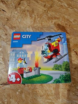 LEGO stavebnice s krabicemi a návody - 15