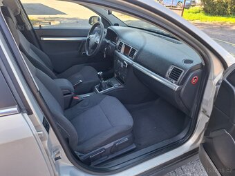OPEL VECTRA 2.2i BENZÍN 114Kw, r.06,VELMI PĚKNÁ, PÚVOD ČR - 15