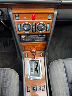 Mercedes-Benz W124 coupe, 2.3 benzín 97 kW, 175.977 km - 15