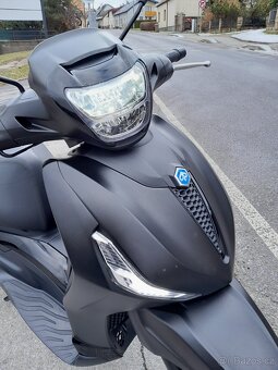 Piaggio Beverly 300 HPE, 2023, TOP stav, 6000km - 15