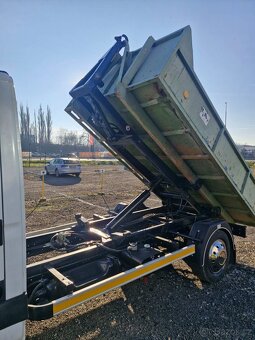 Kontejner Iveco do 3,5 t najeto - 340.000 km - 15