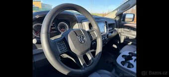 Dodge RAM 1500 - 15