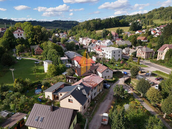 Prodej rodinného domu se zahradou o celkové ploše 240 m² v o - 15