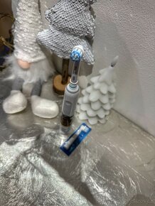 Zubní kartáček Oral-B Junior Pro Star Wars - 15