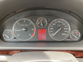 Peugeot 407 SW 1.6HDi 80kW PREMIUM Panorama STK - 15