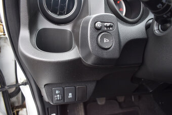 Honda Jazz 1.4i-VTEC 73kW, 1.majitel, SERVISKA, rok 2013 - 15