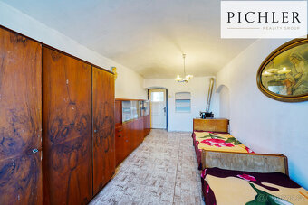 Prodej rodinného domu 215m2, pozemek 928m2 - 15