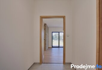 Prodej rodinného domu 3+kk, 81m2 - Hevlín, ev.č. 100030 - 15