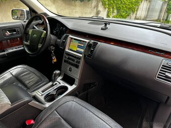 Ford Flex 3.5L V6 - 15