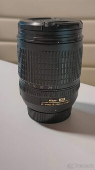 Zrcadlovka Nikon D7200 a hromada příslušenství - 15